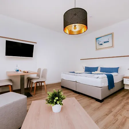 Hotel Zur Seemoewe Kirchdorf (Poel)