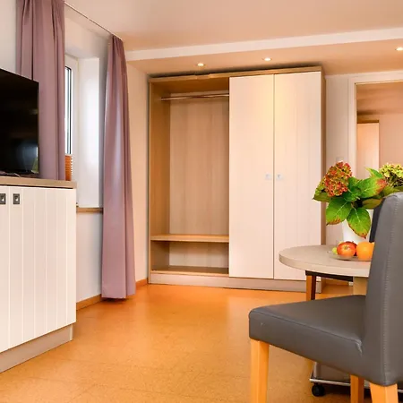 Zur Seemoewe 酒店 4*