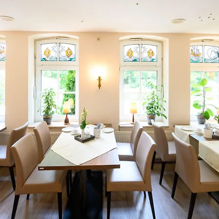 Zur Seemoewe Hotel 4*