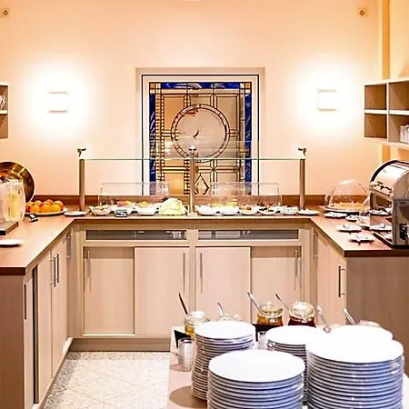Hotel Zur Seemoewe 4*