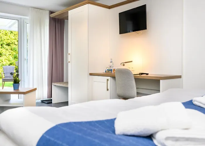 Zur Seemoewe Hotell 4*